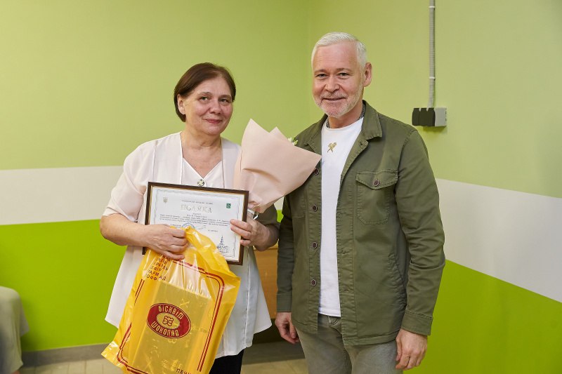 Нагородив кращіх медичних працівників Індустріального району Ігор Терехов